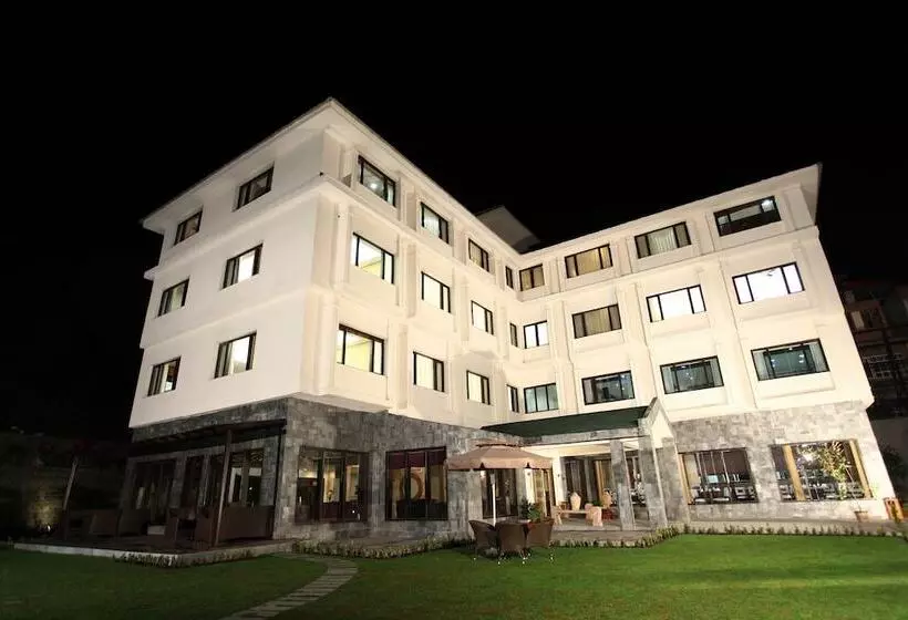 בית מלון כפרי Rock Manali By Vivaan