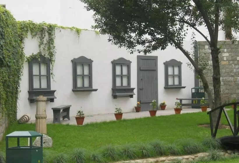 בית מלון כפרי Rock Manali By Vivaan