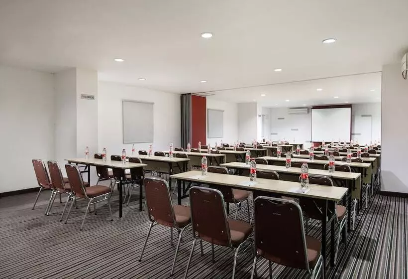 Amaris Hotel Pemuda Semarang