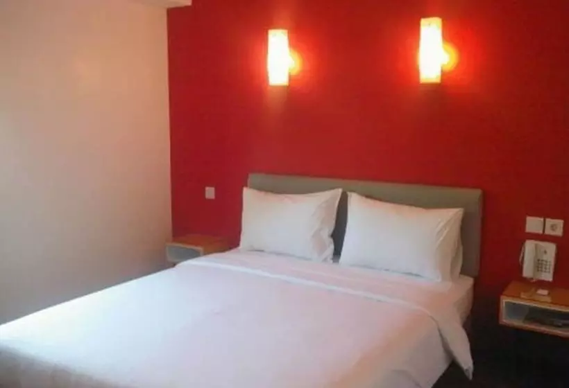 Amaris Hotel Thamrin City