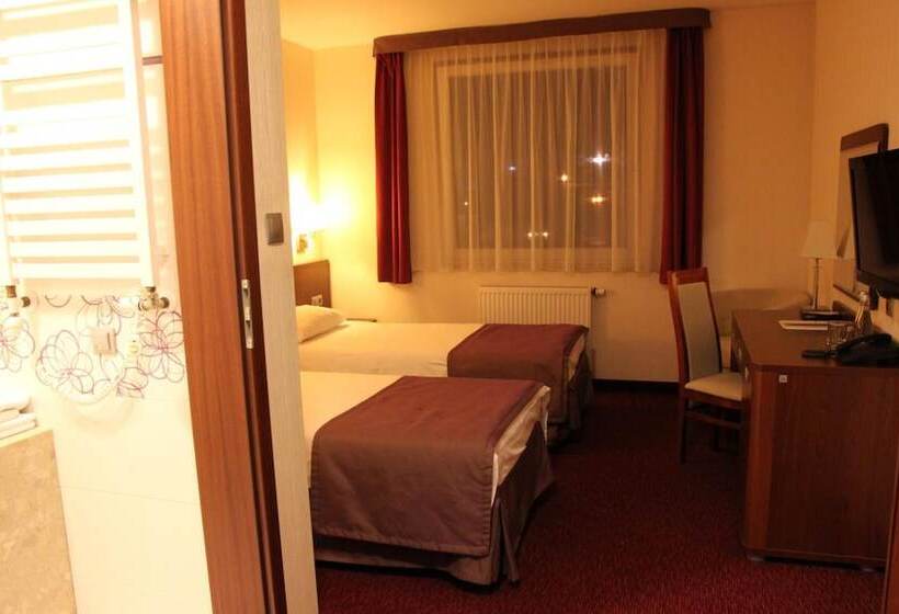 בית מלון כפרי Arena Expo