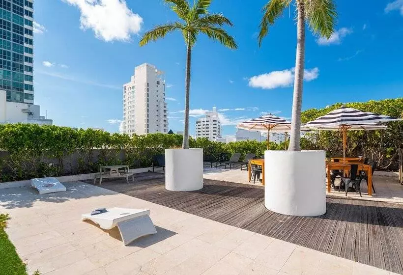 Отель Boulan South Beach