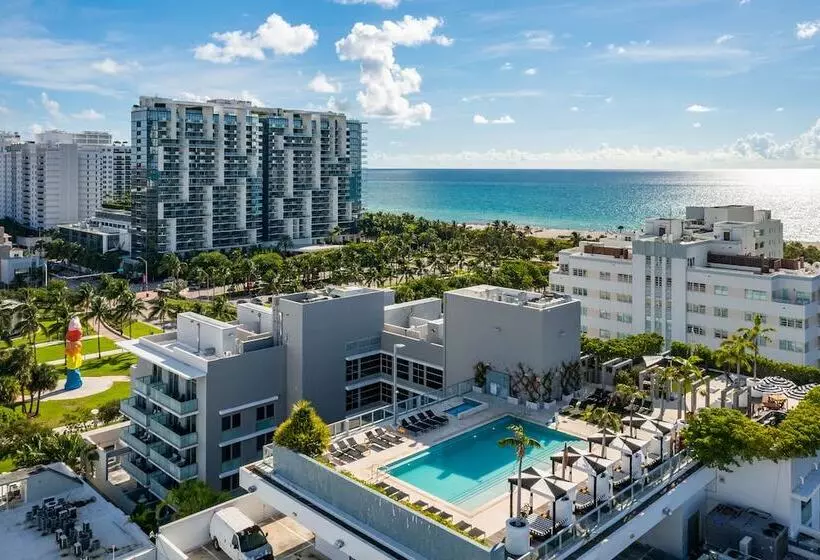 Отель Boulan South Beach