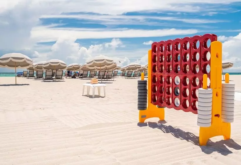 Отель Boulan South Beach