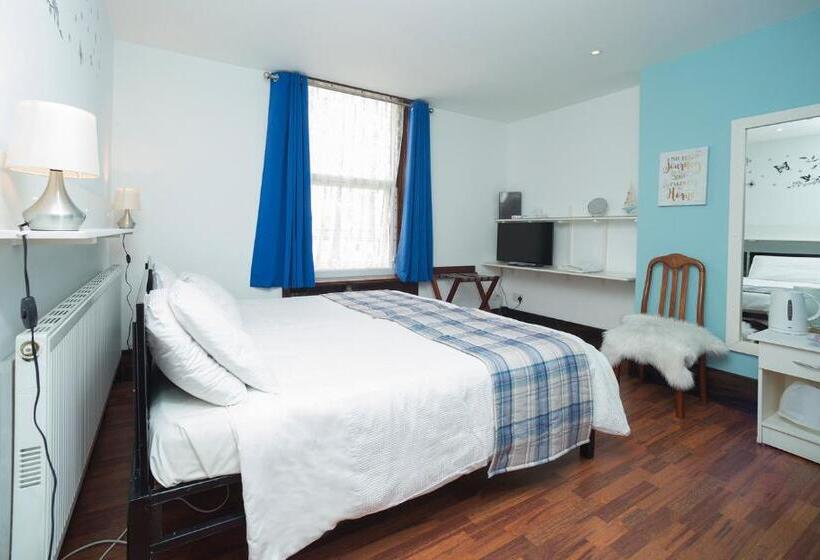 Отель Breeze Guest House