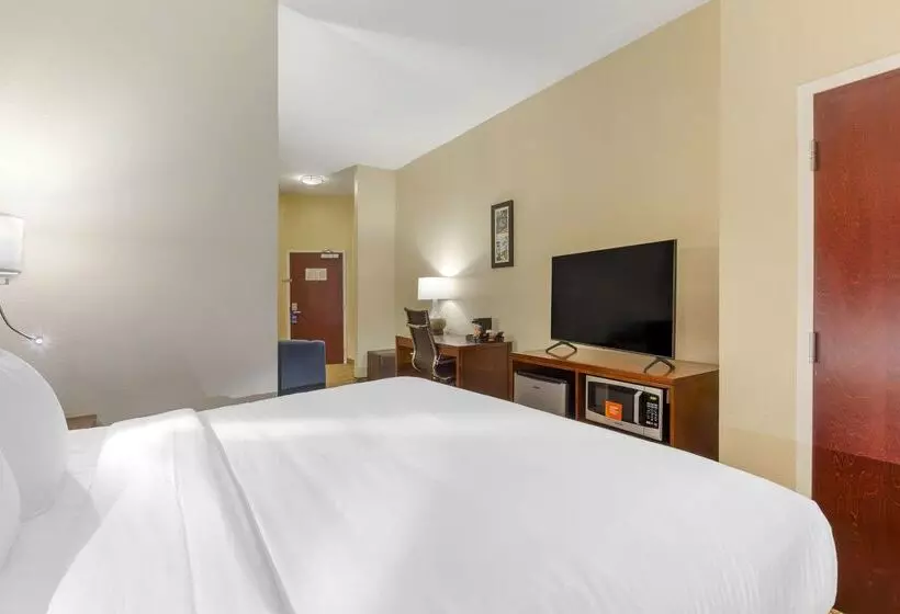酒店 Comfort Suites Wilson I 95