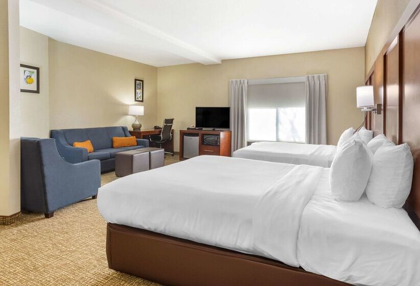 酒店 Comfort Suites Wilson  I  95