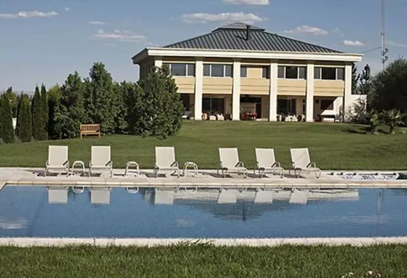 Отель Estancia Mendoza Wine