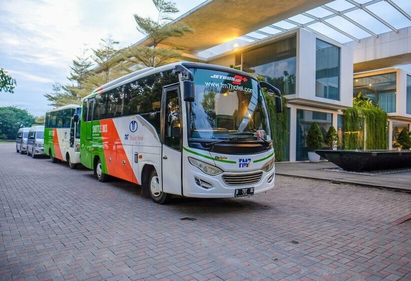 Fm7 Resort Hotel Jakarta Airport