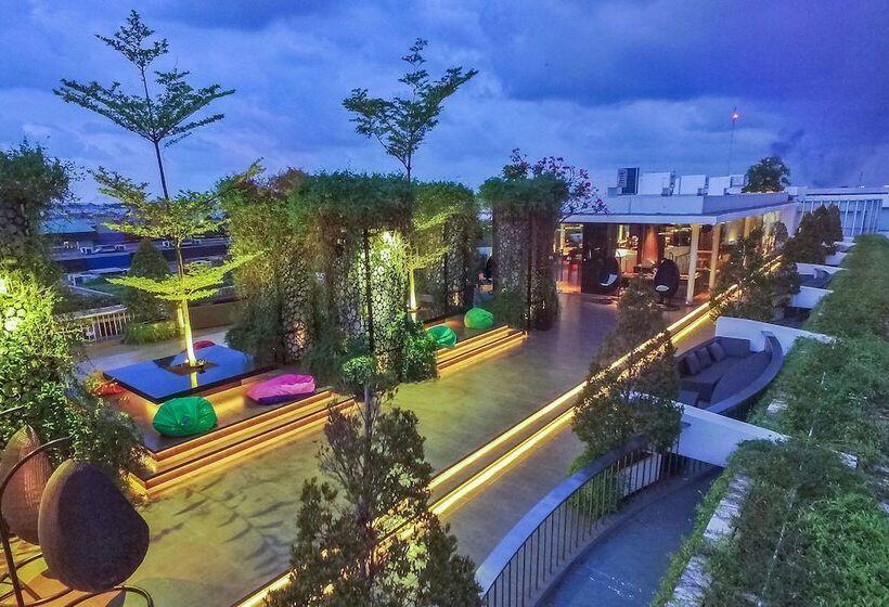 Fm7 Resort Hotel Jakarta Airport