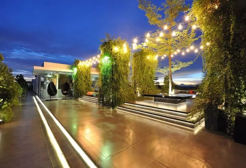 Fm7 Resort Hotel Jakarta Airport