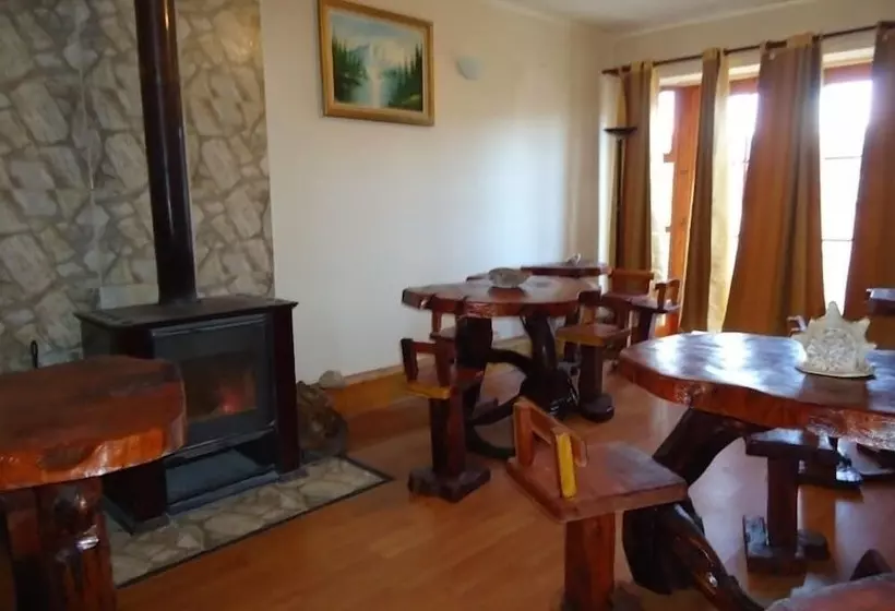 هتل Hostal Casablanca