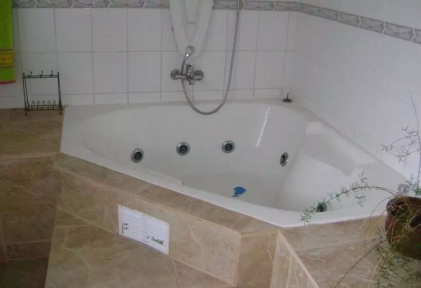 هتل Hostal Casablanca