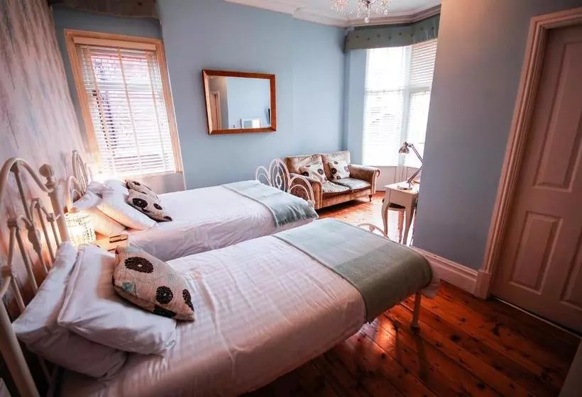 호텔 Kilmorey Lodge