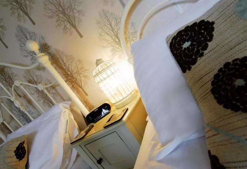 호텔 Kilmorey Lodge