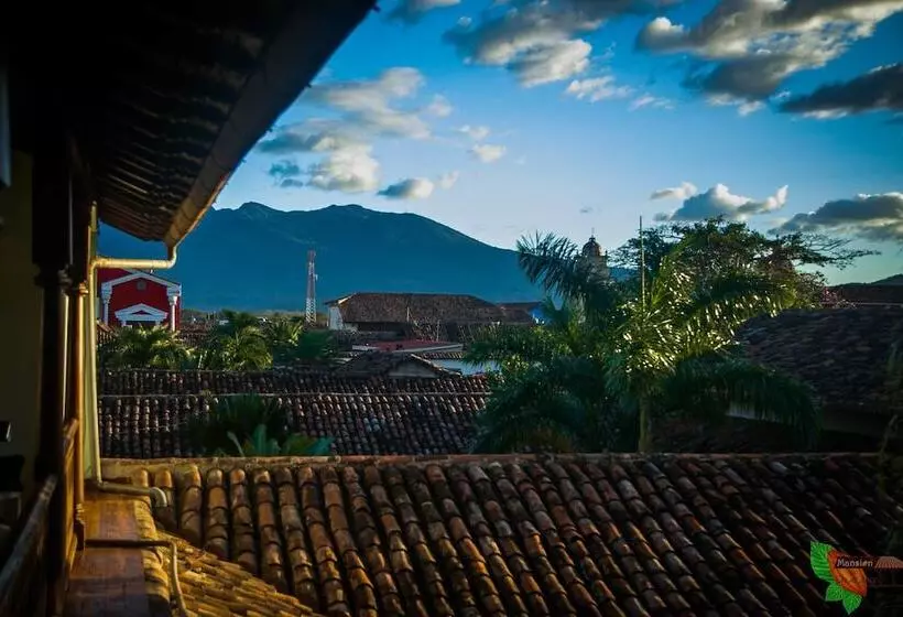 هتل Mansión De Chocolate