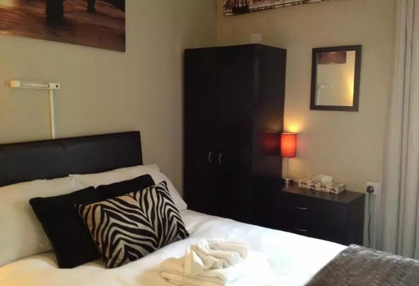 ホテル Sarnia Guest House - Adult Only -