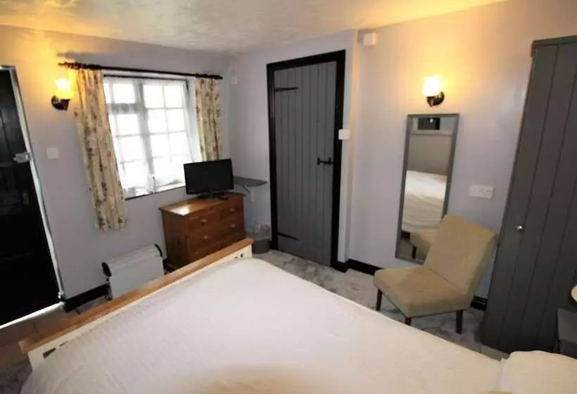 Отель The Lorna Doone