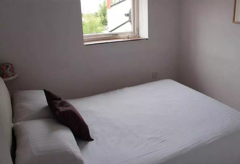 Отель The Lorna Doone