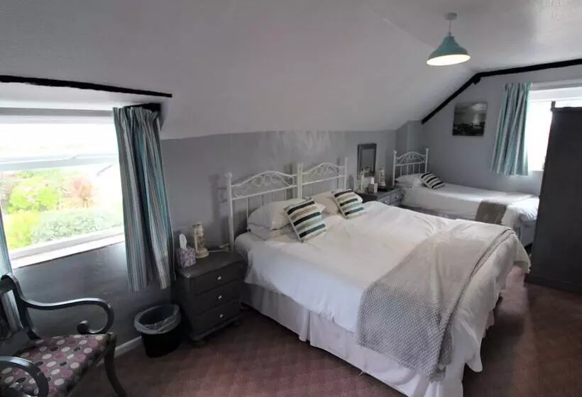 Отель The Lorna Doone