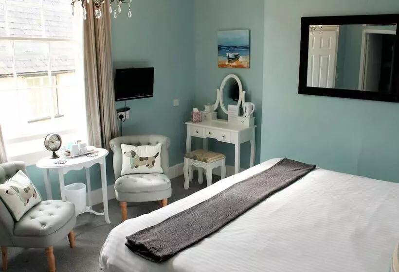 Отель The Lorna Doone