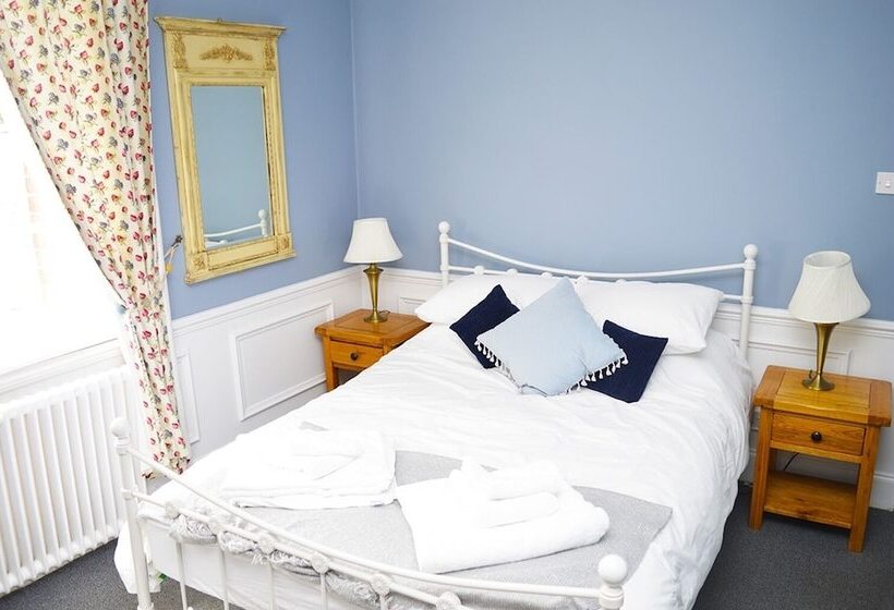 Hotel The Star And Garter