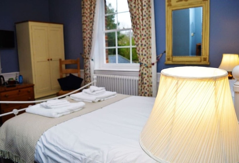 Hotel The Star And Garter