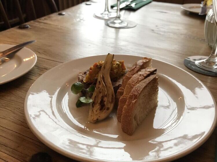 Hotel The Star And Garter