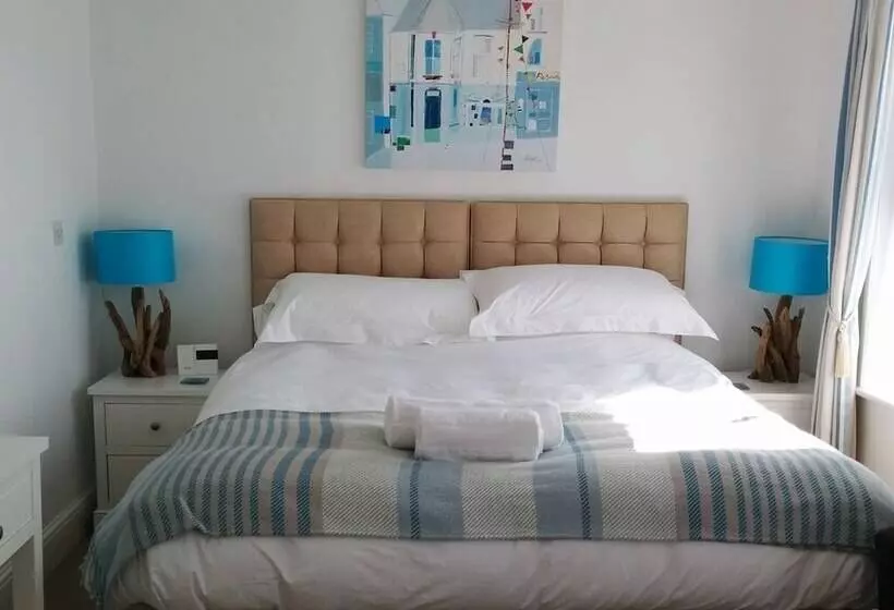 Отель Tregony Guest House