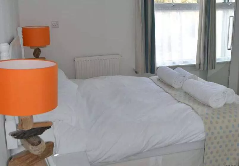 Отель Tregony Guest House