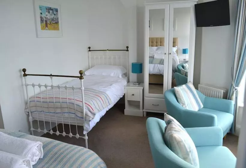 Отель Tregony Guest House