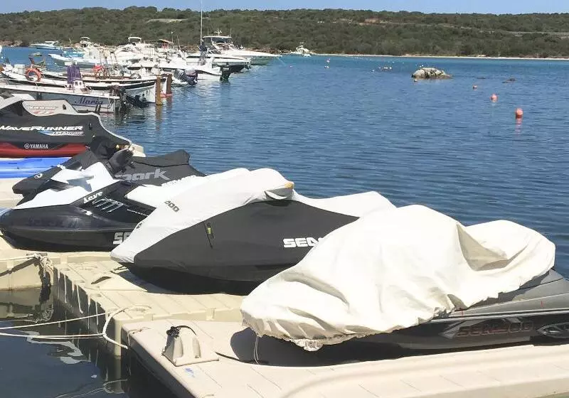 Baia De Bahas Apartaments & Resort