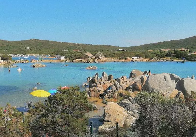 Baia De Bahas Apartaments & Resort