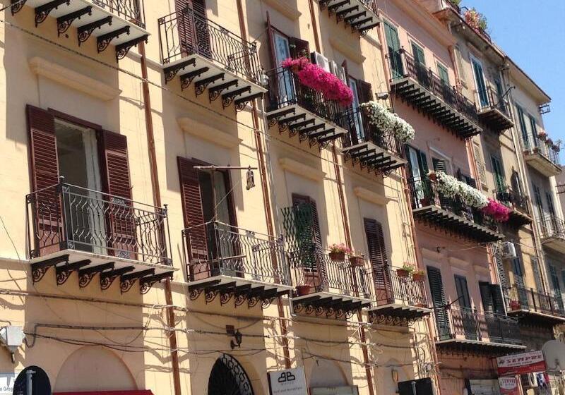 住宿加早餐  White