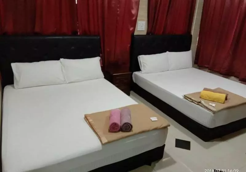 ホテル Sungai Besi