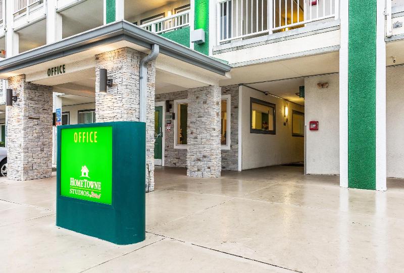 Hometowne Studios By Red Roof Rancho Cordova