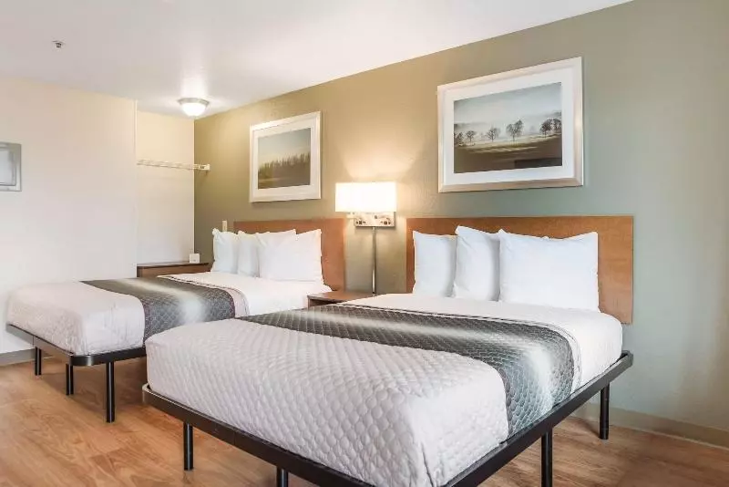 Hometowne Studios By Red Roof Rancho Cordova