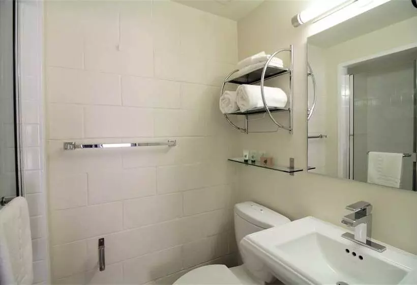 בית מלון כפרי Palo Alto Lodge