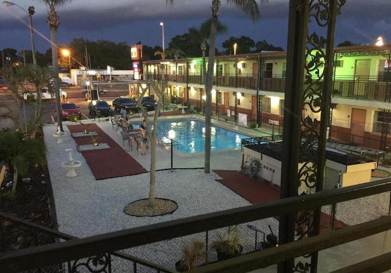 בית מלון כפרי Budget Inn St.petersburg