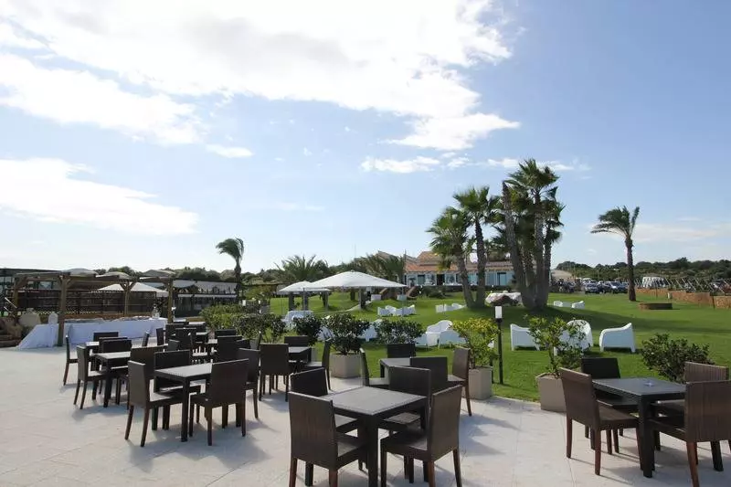 هتل Capo Campolato