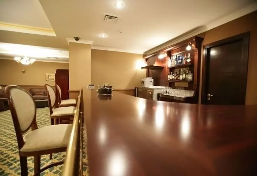 هتل Grand Tien Shan