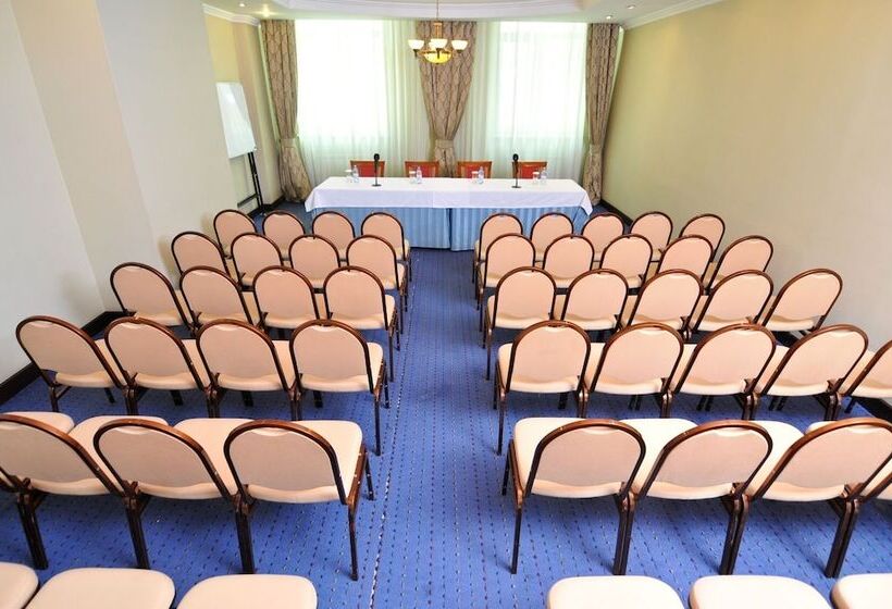 هتل Grand Tien Shan