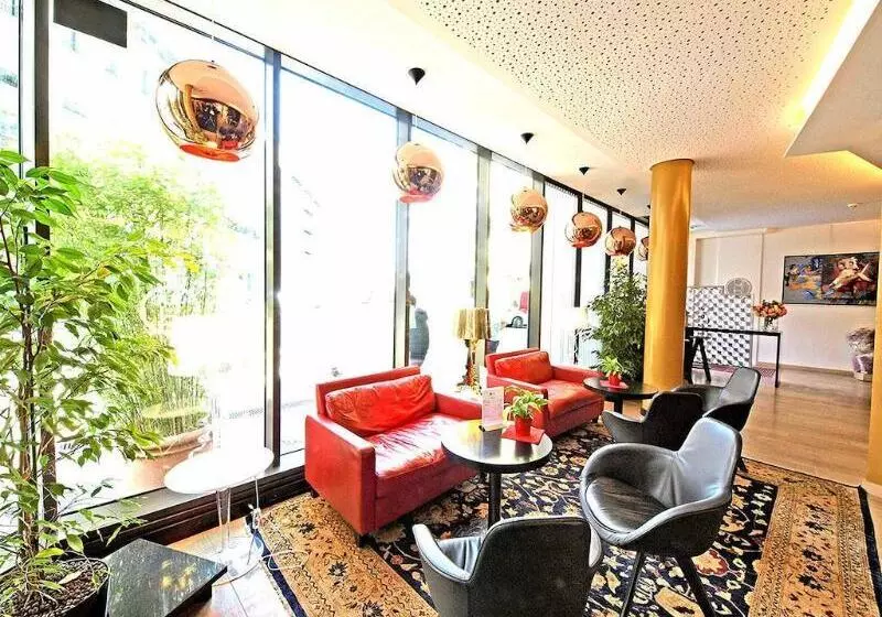 ホテル Hôtel Hor Europe