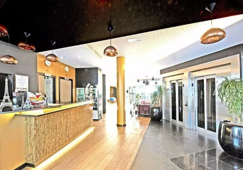 ホテル Hôtel Hor Europe