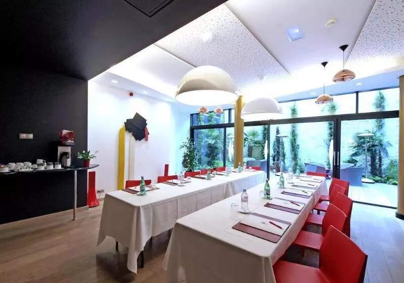 ホテル Hôtel Hor Europe