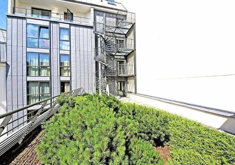 هتل Hôtel Hor Europe