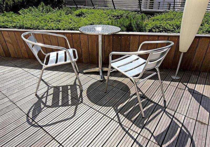 هتل Hôtel Hor Europe