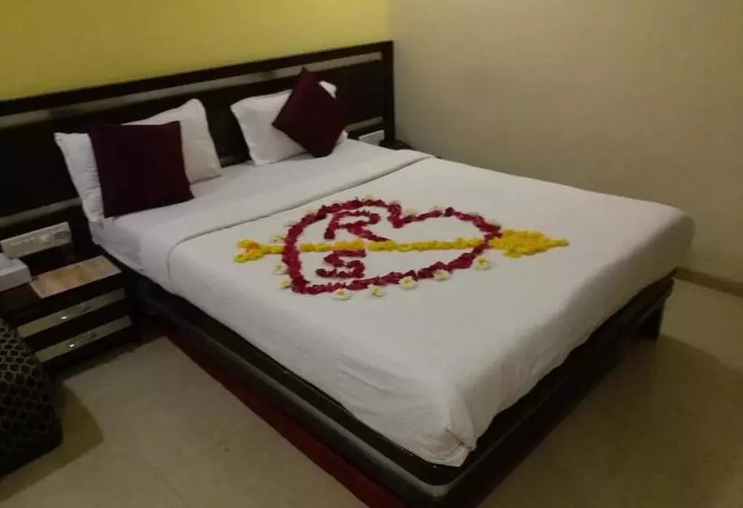 هتل K C Residency