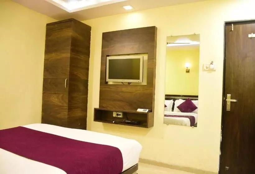 هتل K C Residency