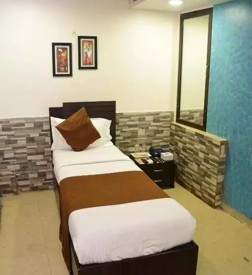 هتل K C Residency